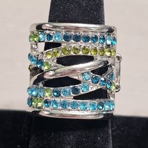 3/$10 Paparazzi Twist-Taker Stretch Ring In Green